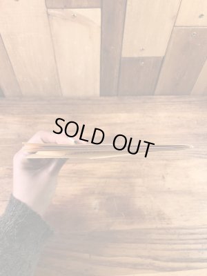 企業キャラクターのスモーキーベアの80’sヴィンテージハンドブック