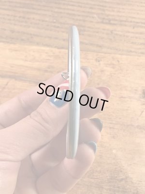 アドバタイジングキャラクターのスモーキーベアの80年代〜ビンテージ缶バッジ