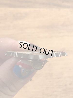 企業キャラクターのスモーキーベアの90’s〜ヴィンテージピンズ