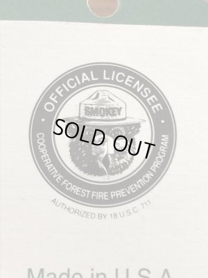 アドバタイジングキャラクターのスモーキーベアの90年代〜ビンテージピンバッジ