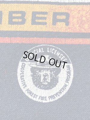 企業キャラクターのスモーキーベアの80’sヴィンテージトレーナー