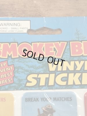 アドバタイジングキャラクターのスモーキーベアの80年代〜ビンテージビニールステッカー