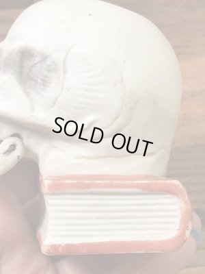 顎がゆらゆら揺れるスカルオンブックの50’sヴィンテージマッチホルダー