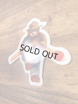 アドバタイジングキャラクターのスモーキーベアの90年代〜ビンテージステッカー