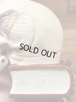 顎がゆらゆら揺れるスカルオンブックの50’sヴィンテージマッチホルダー