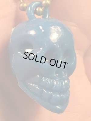 ガムボールマシンのスカルのヴィンテージキーホルダー