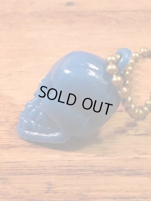 ガムボールマシンのスカルのヴィンテージキーホルダー