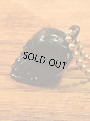 ガムボールマシンのスカルのヴィンテージキーホルダー