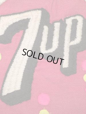 7upの貼付けタイプのヴィンテージ刺繡パッチ