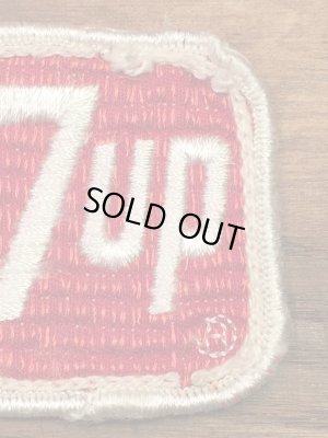 7upの貼付けタイプのヴィンテージ刺繡パッチ