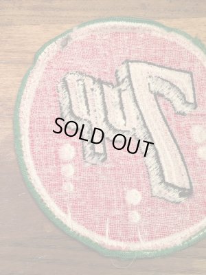 7upの貼付けタイプのヴィンテージ刺繡パッチ