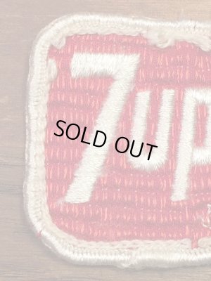 7upの貼付けタイプのビンテージ刺繡ワッペン