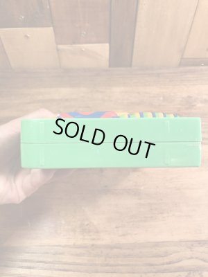 セサミストリートのアーニーとバートの8070’sヴィンテージラジオ機