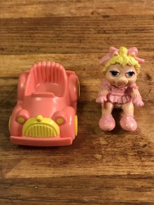 他の写真1: McDonald's The Muppet Show Baby Miss Piggy Meal Toy　ベイビーミスピギー　ビンテージ　ミールトイ　マペットショウ　80年代