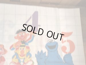 セサミストリートのキャラクターと数字が描かれた70年代ビンテージ枕カバー