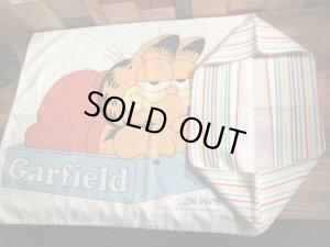 眠たそうなガーフィールドが描かれた70〜80年代ビンテージ枕カバー