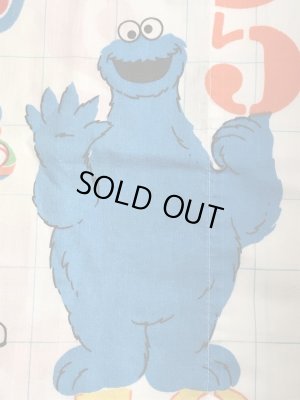 セサミストリートのキャラクターと数字が描かれた70年代ビンテージ枕カバー