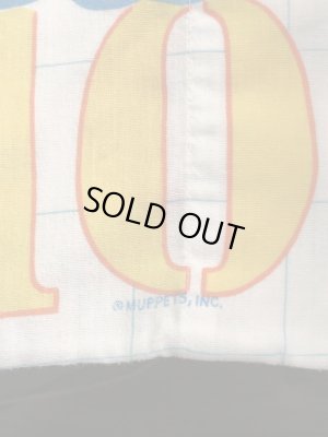 セサミストリートのキャラクターとナンバーが描かれた70’sヴィンテージピローケース