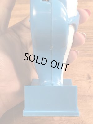 アドバタイジングキャラクターのチャーリーザツナの70’sヴィンテージラジオフィギュア