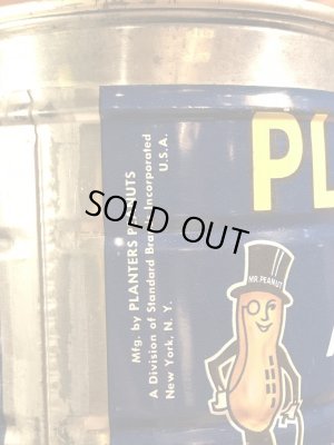 企業キャラクターのミスターピーナッツの70年代ビンテージブリキ缶