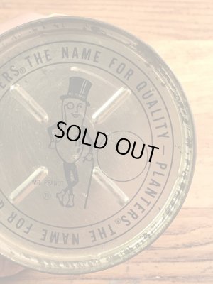 企業キャラクターのミスターピーナッツの70年代ビンテージブリキ缶