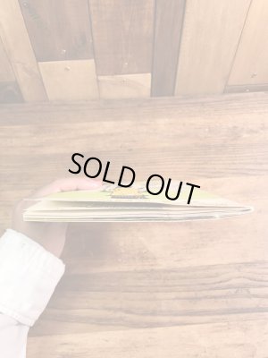 アドバタイジングキャラクターのミスターピーナッツの60’sヴィンテージハンドブック