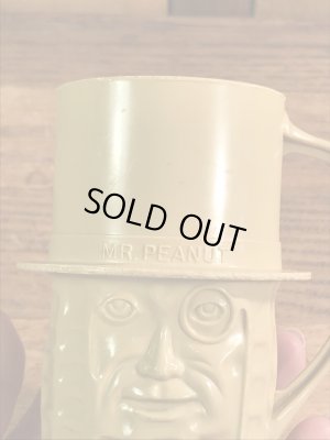 企業キャラクターのミスターピーナッツの60〜70年代ビンテージマグカップ