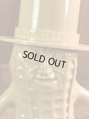 企業キャラクターのミスターピーナッツの60〜70年代ビンテージ貯金箱フィギュア