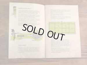 企業キャラクターのミスターピーナッツの60年代ビンテージハンドブック