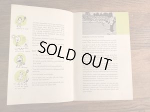 企業キャラクターのミスターピーナッツの60年代ビンテージハンドブック