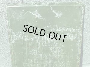 アドバタイジングキャラクターのケンエルレーションの50’sヴィンテージメタルサイン