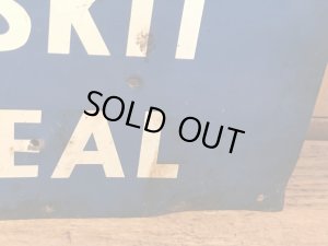 アドバタイジングキャラクターのケンエルレーションの50’sヴィンテージメタルサイン