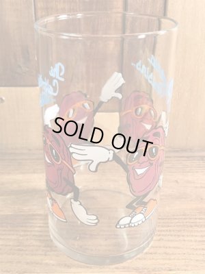 企業キャラクターのカリフォルニアレーズンの80年代ビンテージグラスコップ