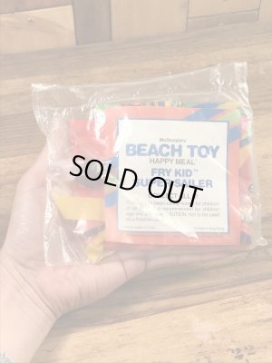 フライキッズのハッピーミールトイの80’sヴィンテージビーチトイ