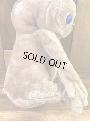 カマー社製のイーティーの80年代ビンテージ縫いぐるみ