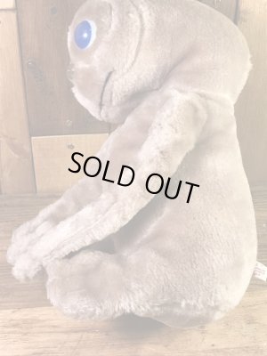 カマー社製のイーティーの80年代ビンテージ縫いぐるみ