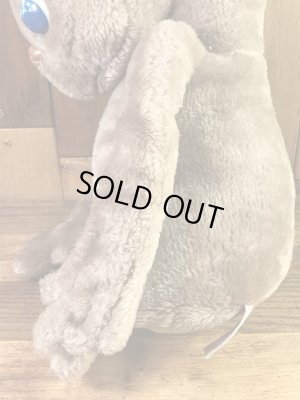 カマー社製のイーティーの80年代ビンテージ縫いぐるみ