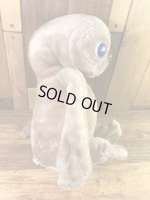 カマー社製のイーティーの80年代ビンテージ縫いぐるみ