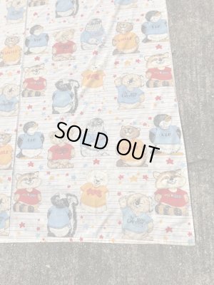 Hallmark社製のシャツテイルズの80’sヴィンテージツインフラットシーツ