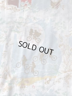 イーティーの柄の80’sヴィンテージボックスシーツ