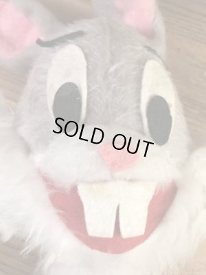 ルーニーテューンズのバッグスバニーの70年代ビンテージ縫いぐるみ