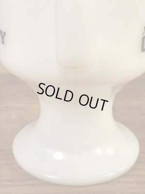 ルーニーテューンズのバッグスバニーの70年代ビンテージミルクガラスマグカップ