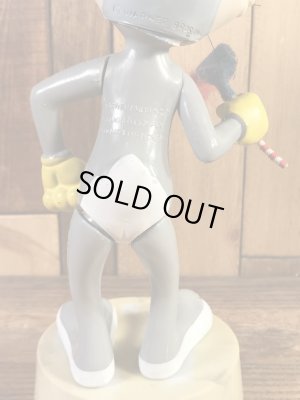 Dakin社製のバッグスバニーの70’sヴィンテージフィギュア