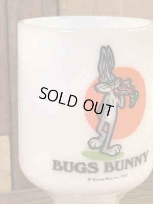ルーニーテューンズのバッグスバニーの70年代ビンテージミルクガラスマグカップ