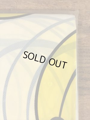 スマイルフェイスのビニール製の80’s〜ヴィンテージテーブルカバー