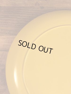 スマイルのプラスチック製の70年代ビンテージお皿