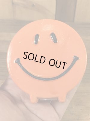 スマイルの陶器製の60年代ビンテージ塩コショウ入れ