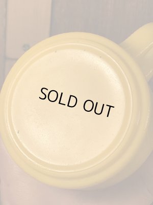 スマイルフェイスとHave A Happy Dayが描かれた70’sヴィンテージヘーゼルアトラスマグ