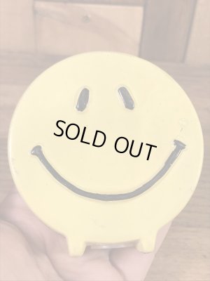 スマイルの陶器製の60年代ビンテージ塩コショウ入れ