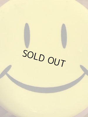 スマイルフェイスの金属製の80’s〜ヴィンテージ缶バッチ